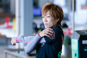 3845 中谷朋子