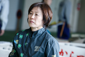 3232 山川美由紀