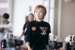 3845 中谷朋子