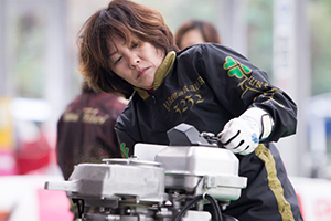 3232 山川美由紀