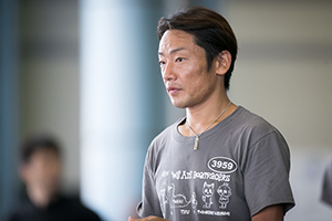 3959 坪井康晴