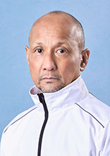 西 田    靖