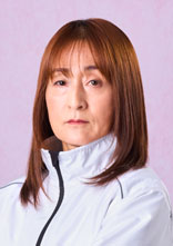 水 口  由 紀